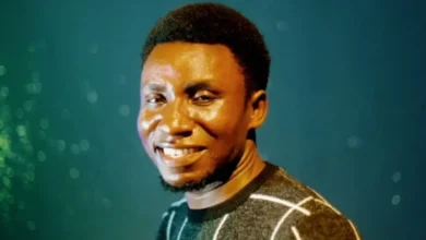 Komando Wa Yesu – Acha Nifurahi 